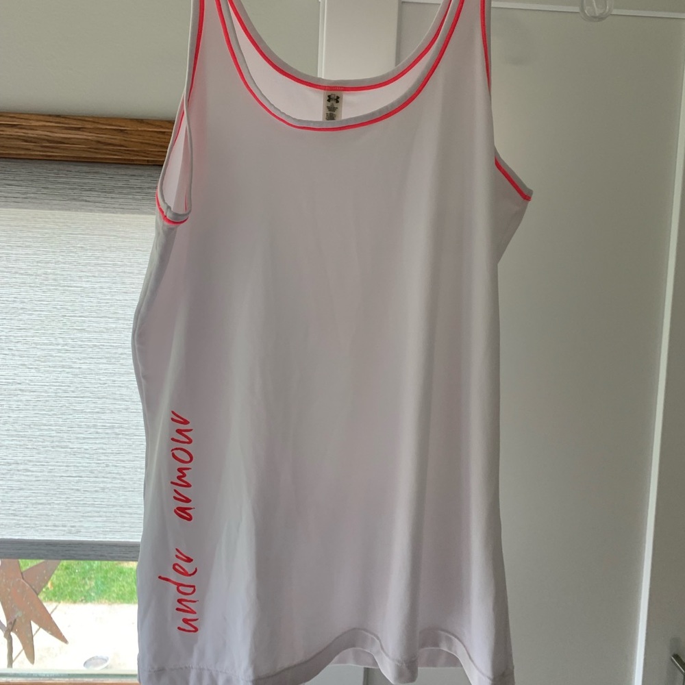 White under armour tank